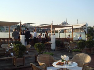 Le Terrasse Bar